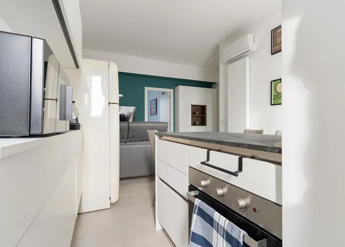 Lambrate - Corti - Bilocale Con Ampio Balcone Apartman Milánó