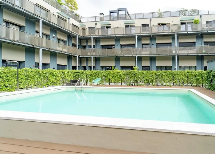 With Terrace And Pool, 5 Min From The Martesana ميلان