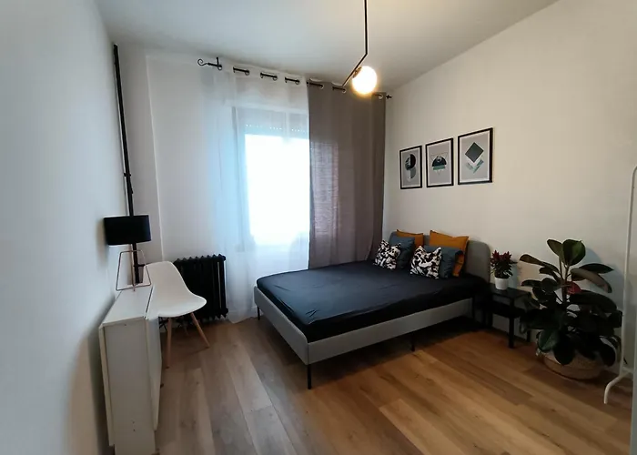 Designed Overlooking San Siro Apartmán *