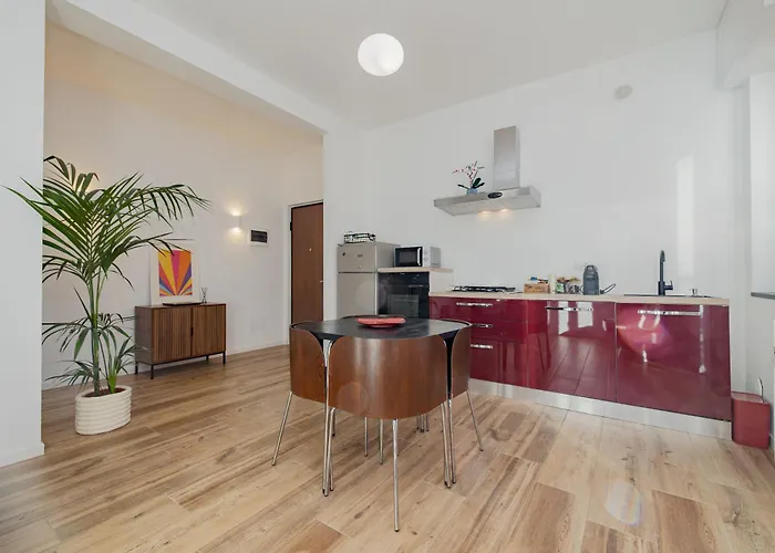 Modern One-bedroom With Terrace - Naviglio Martesana Apartment *