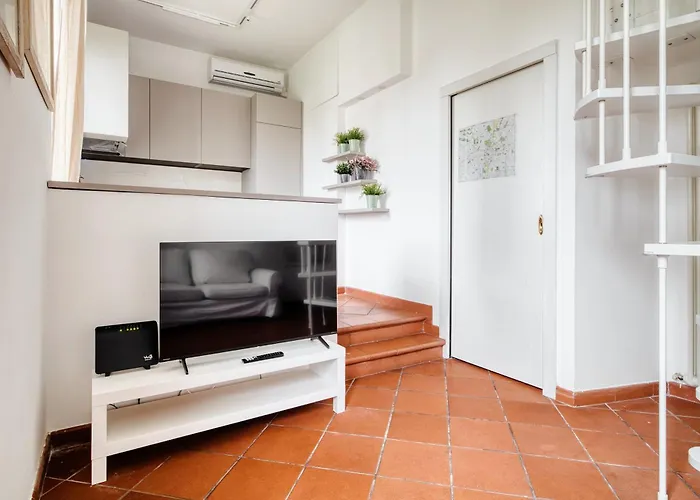 Just Urban Stays - Elegante Appartamento City Life 2min metro M1 e M5 *