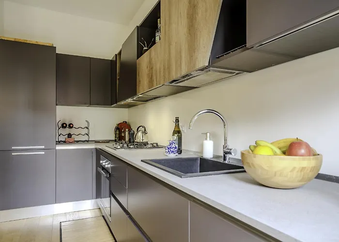Appartamento A 6 Fermate Dal Duomo, Trilocale Con 2 Bagni Milano