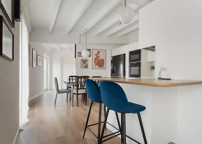 Guesthost - Cozy Porta Vittoria Area * Milano