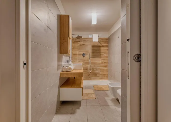 Hostmate - - Ulpio Traiano 公寓 *