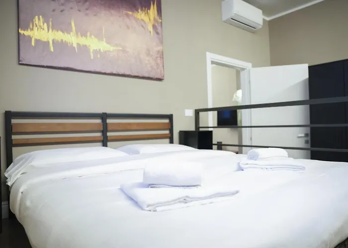 Metro Gambara 2min - Duomo & Navigli - Ac - Self Check In - 2 * Milan