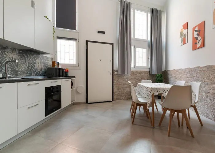 Guesthost - Affori Cozy Flat Appartement Milan