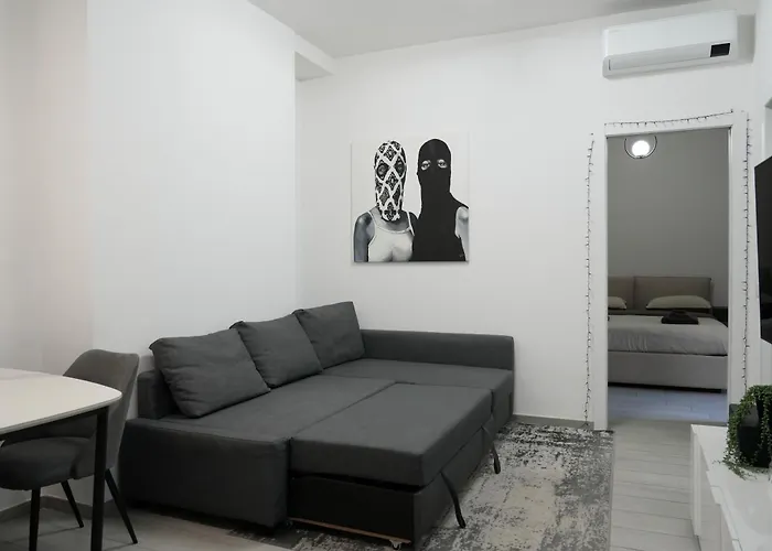 Apartment - Nolo *