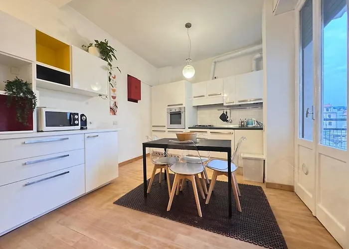 Appartement Wood Essence - Authentic Large -city Center *