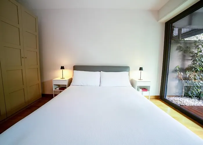 One-bedroom Unit G With Garden 아파트 *