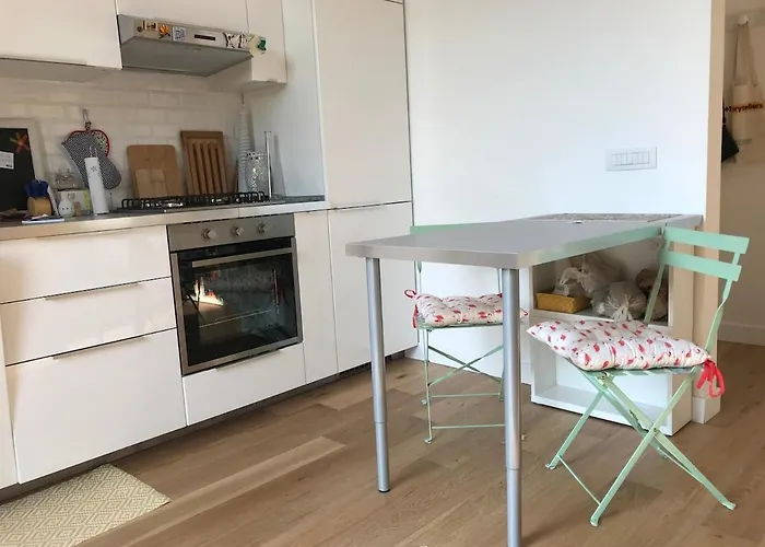 Corso Lodi - Prada, Comfort In *