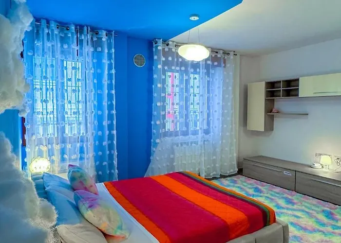 Cloud House - Gorla M1 Red Metro Station