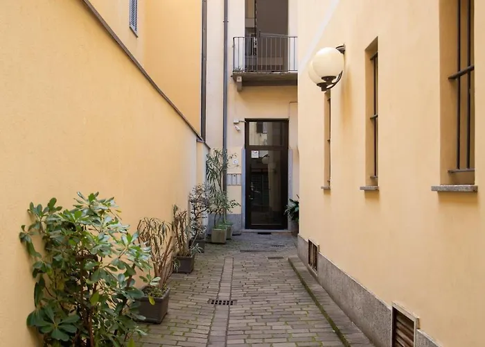 Porta Romana - Leobrothers - Corso Lodi 12 *