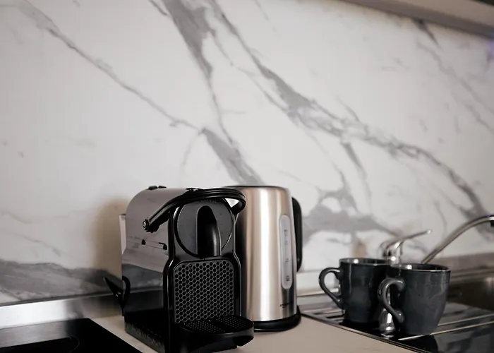 アパート Just Urban - Strategic 1-br With Balcony - Duomo And Life ミラノ