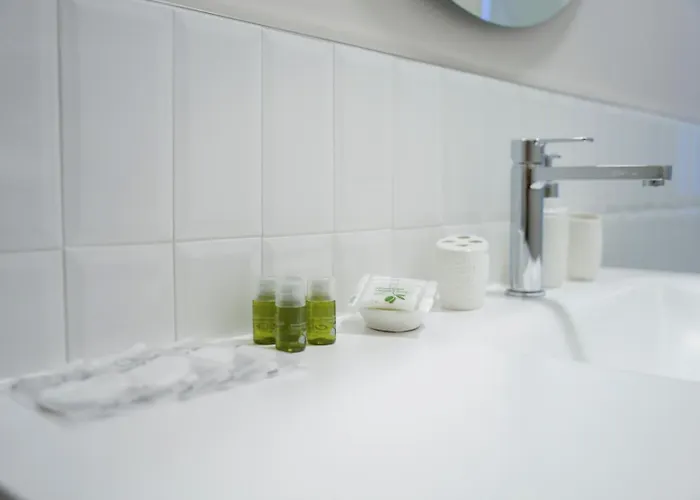 Apartament Navigli-metro-moda & Design District Ac & Self Check-in *