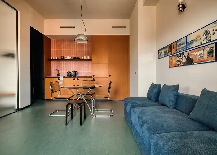 Just Urban Stays - Chic Retro 1Br Apartment -10 Min By Tram To Duomo Апартаменты
