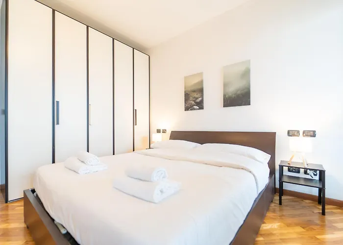 Moderno Con Garage, Wi-fi, Aria Condizionata E Terrazzo * ミラノ