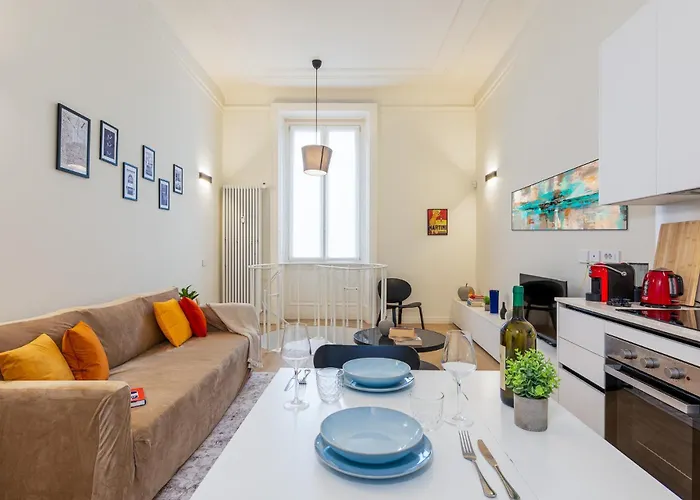 아파트 Elegant Duplex With Modern Design In