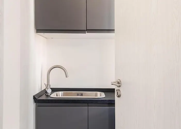 Moderno Vicino Metro M5 Lägenhet