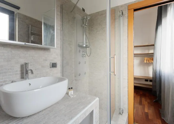 Guesthost - Navigli Comfy Appartement