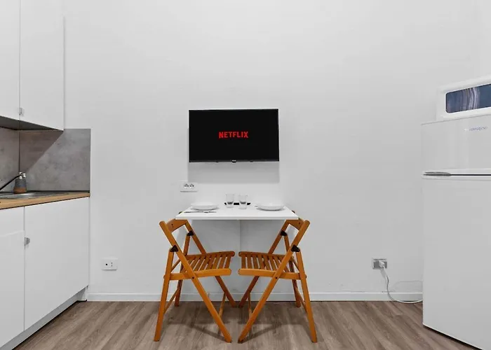 Bocconi Free Wifi * Milánó