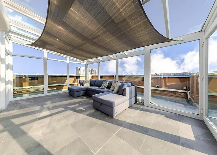 Panoramic Penthouse With Terrace In * 米兰