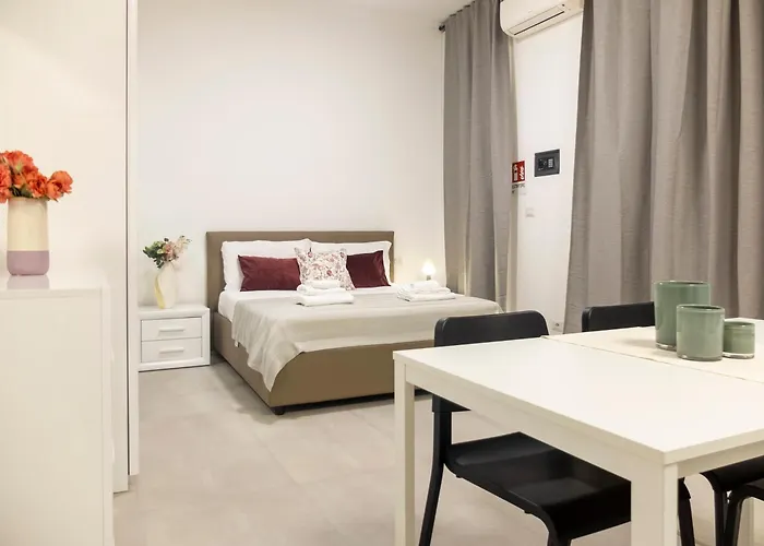 A-waay Moscova * Milan