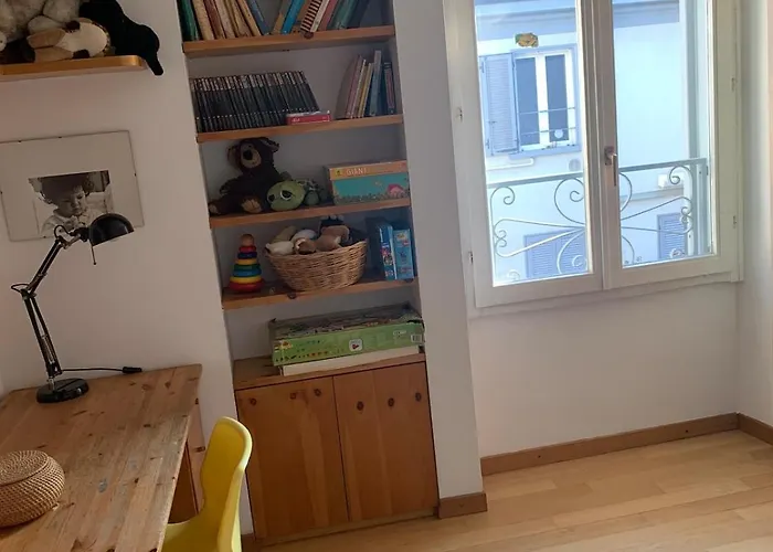 With Private Bathroom In The Center Of * Milano