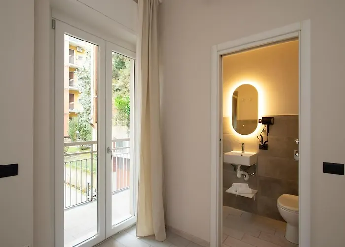 Monolocale X 2 Silenzioso Con Balcone - Famagosta Milan