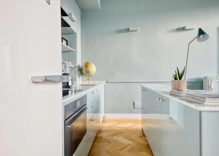 Bright 2br Near Arco Della Pace