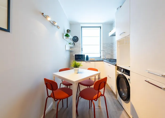 아파트 Ieo Area - Duomo 15 Min - New And Bright *