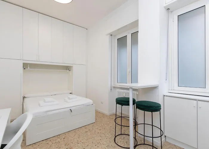 Navigli,m2 A Stone's Throw From The Subway Apartment Milan