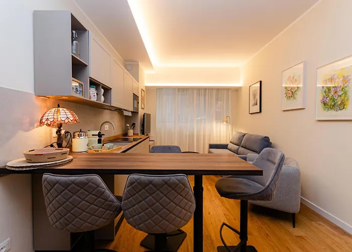 Costanza Home, Moderno Ed Elegante Nel Cuore Della Citta Di Milano, Nuova Metro Blu, Comodo Per Duomo, San Siro E Rho Fiera *