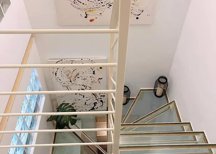 2-level Designer Loft In Isola District Apartament Mediolan