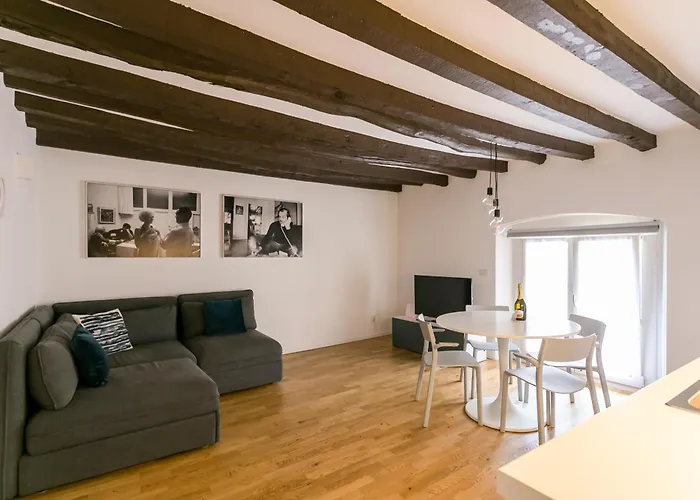 아파트 Navigli - Via Mortara 17