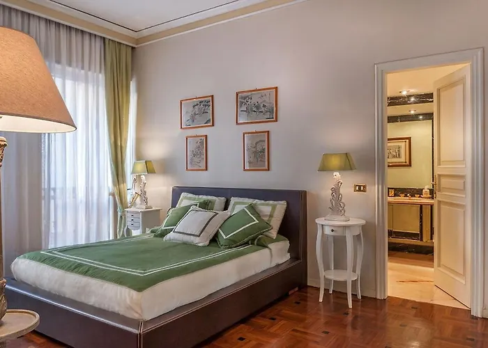 Domus Centro Apartment Milan