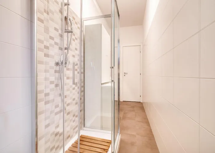 Апартаменты Just Urban Stays - Stylish Studio 25 Min From Milan Duomo Милан