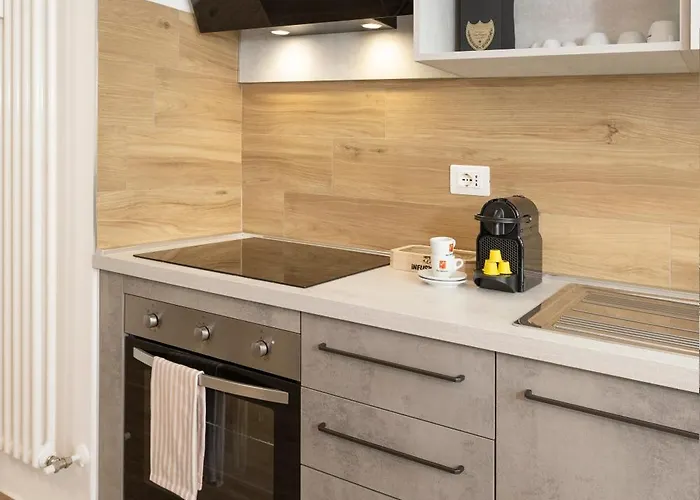 Art - Bocconi Near Train Station, Navigli *