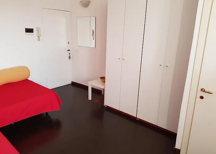 Mondrian's Flat In - Cadore V Giornate - Metro M4 Dateo *