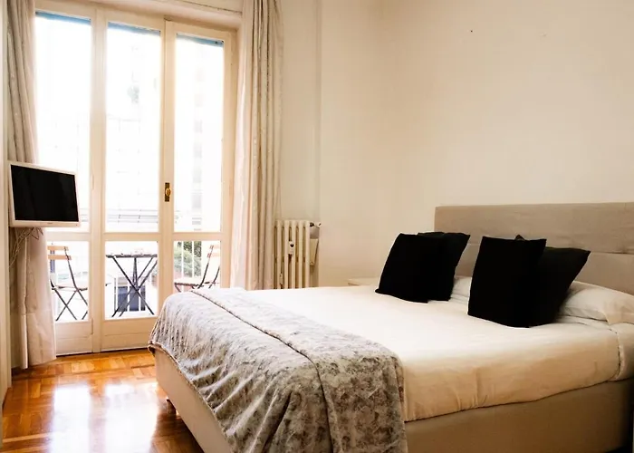 アパート Moscova, Elegant In Centre Of ミラノ