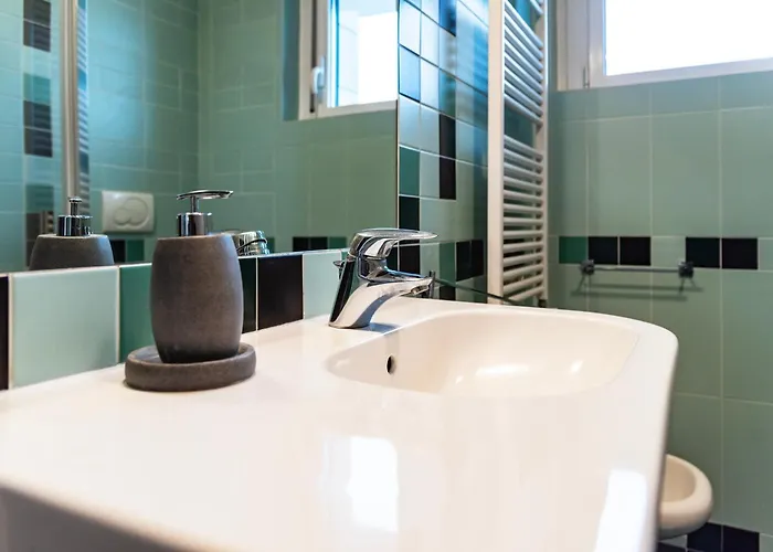 Youhosty-mezzofanti 24 Апартаменты