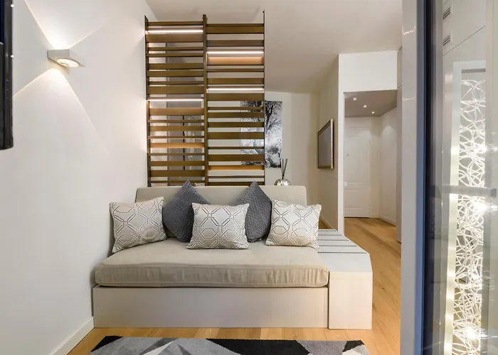 Gian Giacomo Mora, 13 Raffinato Monolocale In Centro * Milánó