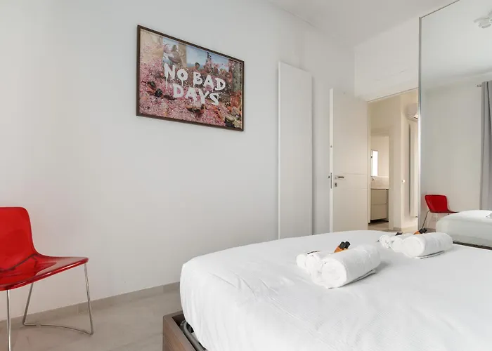 Lambrate - Corti - Bilocale Con Ampio Balcone Apartman