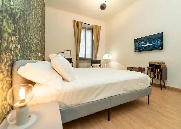 The Artist's Nest - On The Navigli * Milão