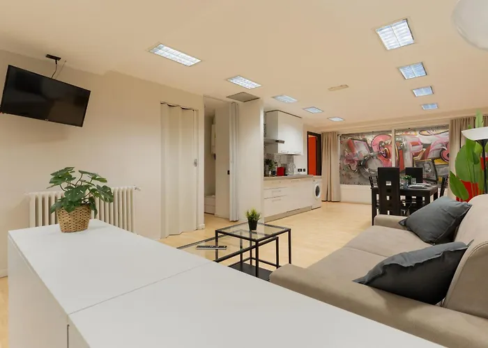 Urban Loft With Pool Table - M3 And Train Station - Duomo In 10 Min Appartamento *