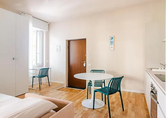 Modern Gem In Appartamento