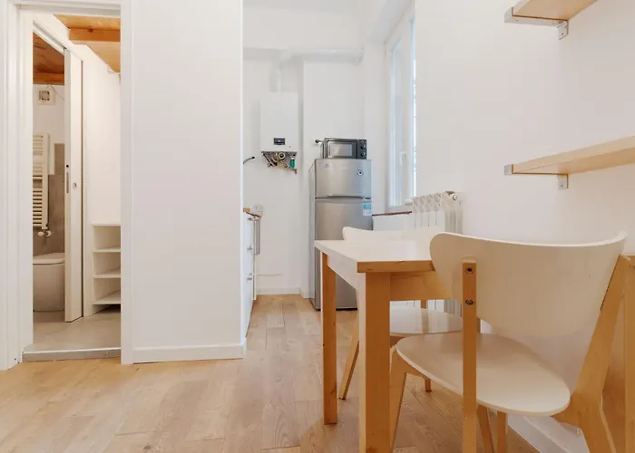 Lägenhet Guesthost - Corvetto Comfy