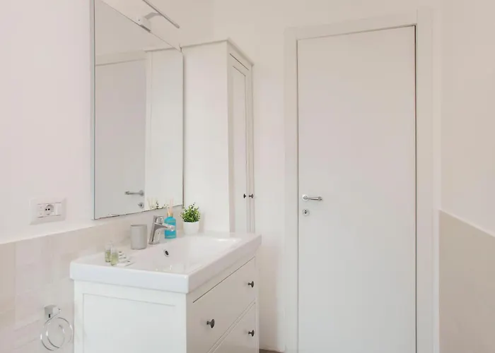 Corvetto Modern - Steps From M3 Corvetto Lägenhet Milano