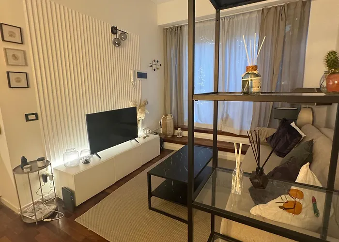 Apartment Elegant With Terrace Milan