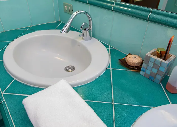 Metro 4 Spacious And Bright Three-room דירה מילאנו