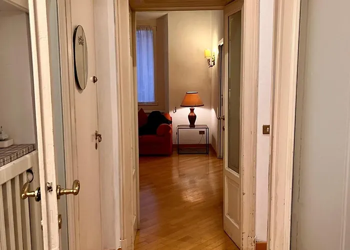 Ercole Ferrario 12_trilo Apartamento *